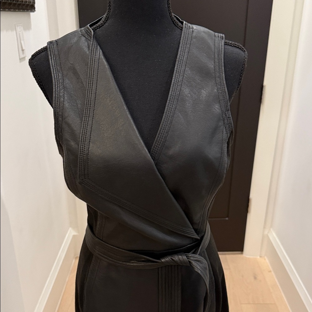 BCBGMaxAzria Black Sleeveless Wrap Dress - Picture 6 of 7